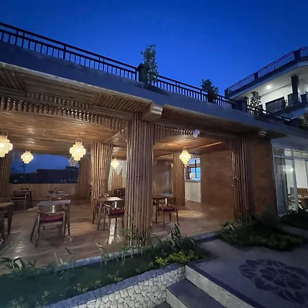 Grand Yuna Hotel Nusa Penida