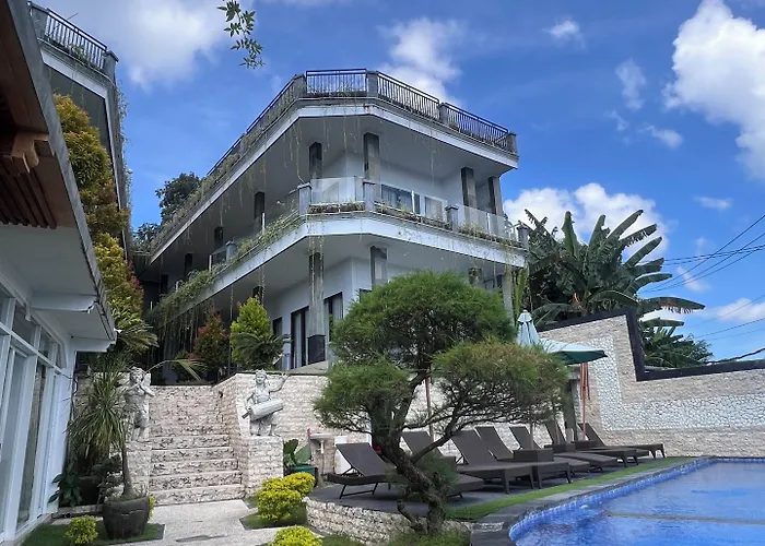 Grand Yuna Nusa Penida Otel 3*